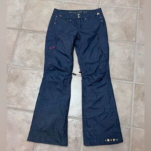 Oakley snowboard/ski pants, very warm in denim blue